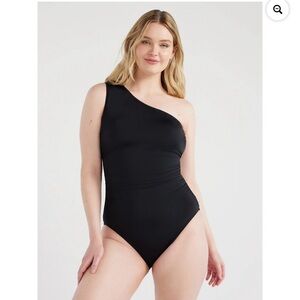 Elegant Black One-Shoulder Swimsuit